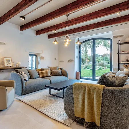 Goarem Louzet Villa